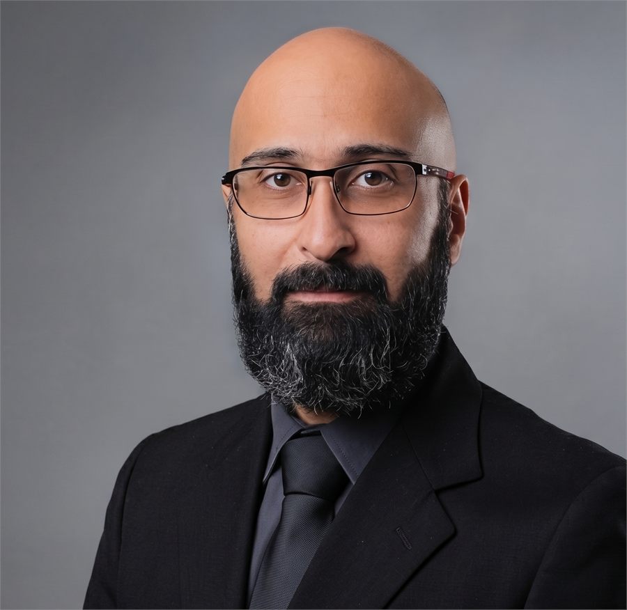 Portrait of Dr. Ali Hosseini